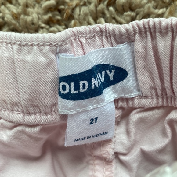 2t girls light pink chino shorts and gray pineapple tank top. - Picture 3 of 10